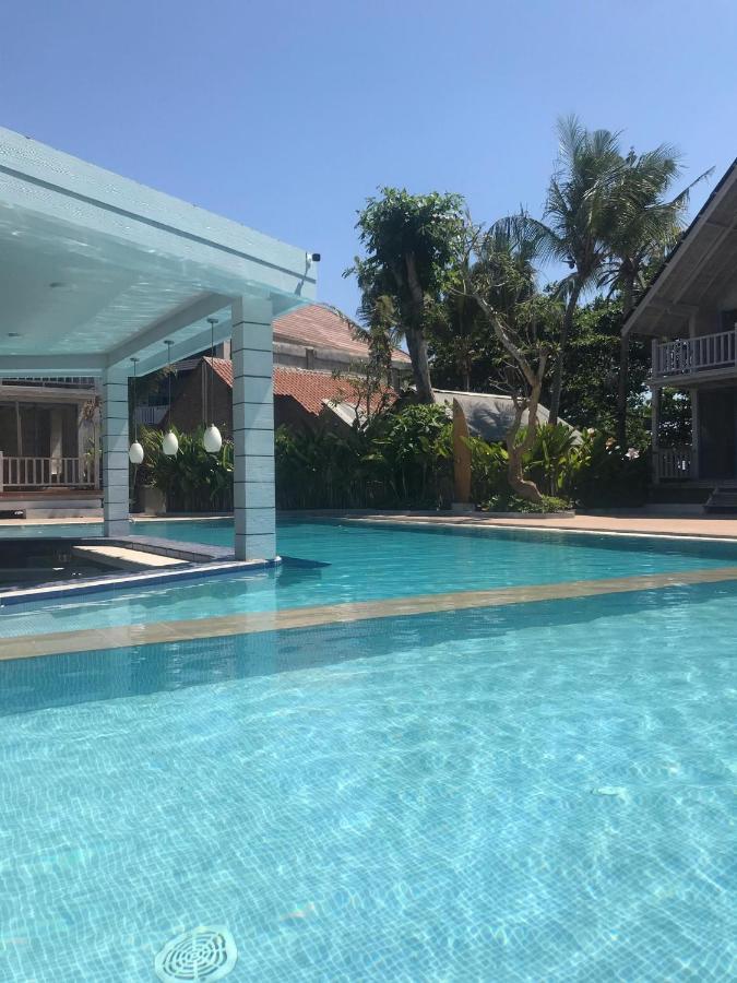 Seminyak Beach Hut Aparthotel Ngoại thất bức ảnh