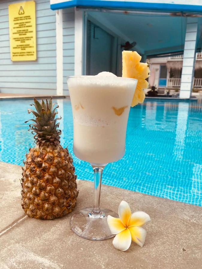 Seminyak Beach Hut Aparthotel Ngoại thất bức ảnh