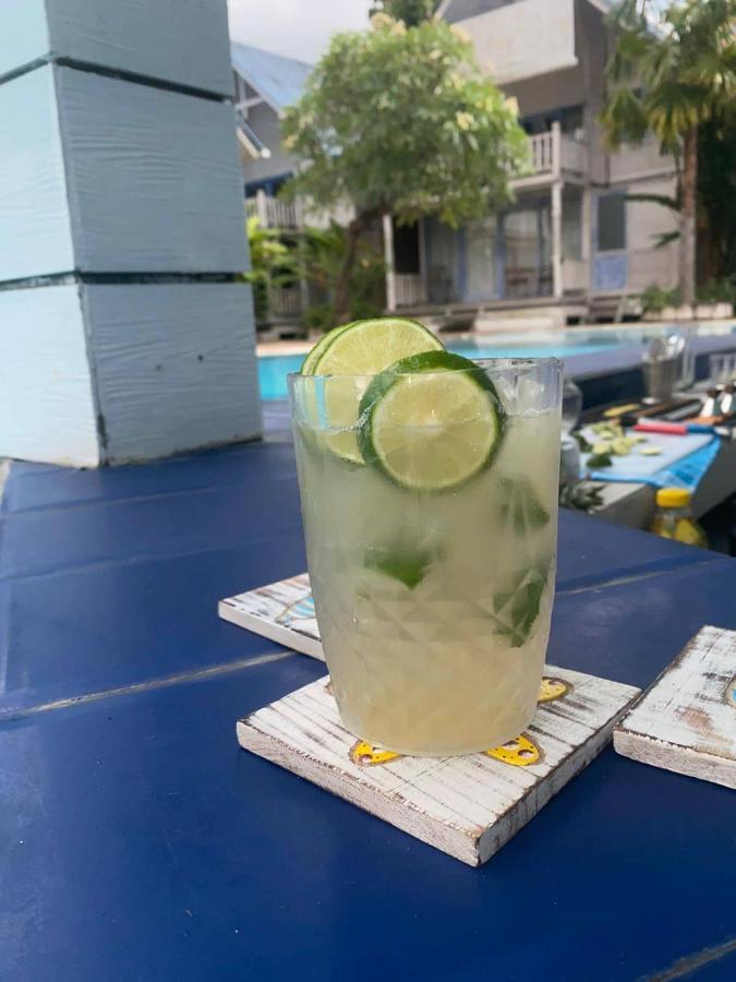 Seminyak Beach Hut Aparthotel Ngoại thất bức ảnh