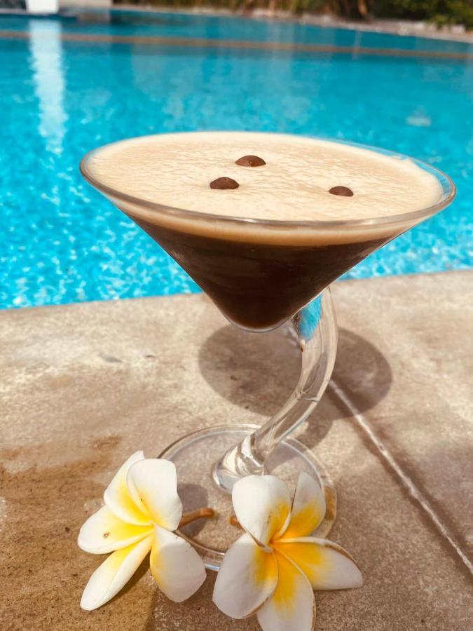 Seminyak Beach Hut Aparthotel Ngoại thất bức ảnh