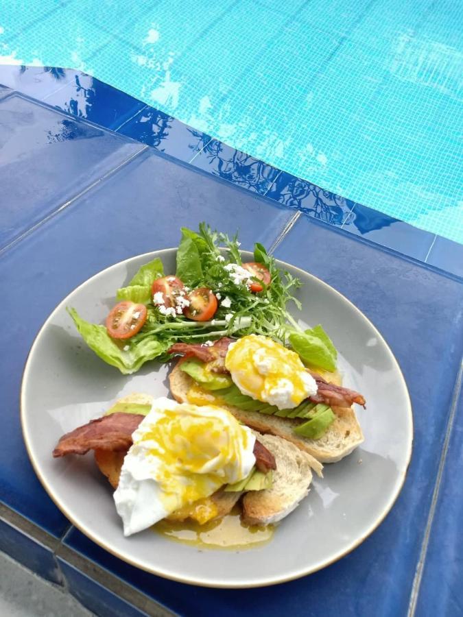 Seminyak Beach Hut Aparthotel Ngoại thất bức ảnh