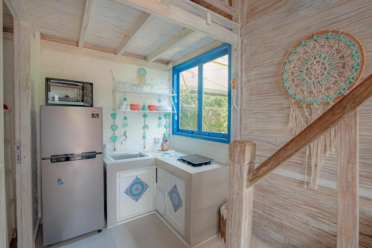 Seminyak Beach Hut Aparthotel Ngoại thất bức ảnh
